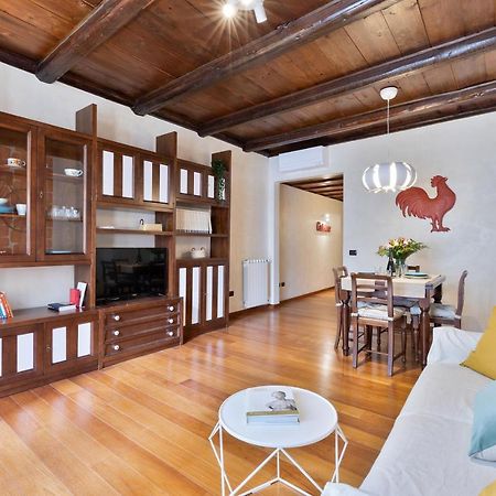 Rome As You Feel - Cancelleria Apartment In Navona Exterior photo