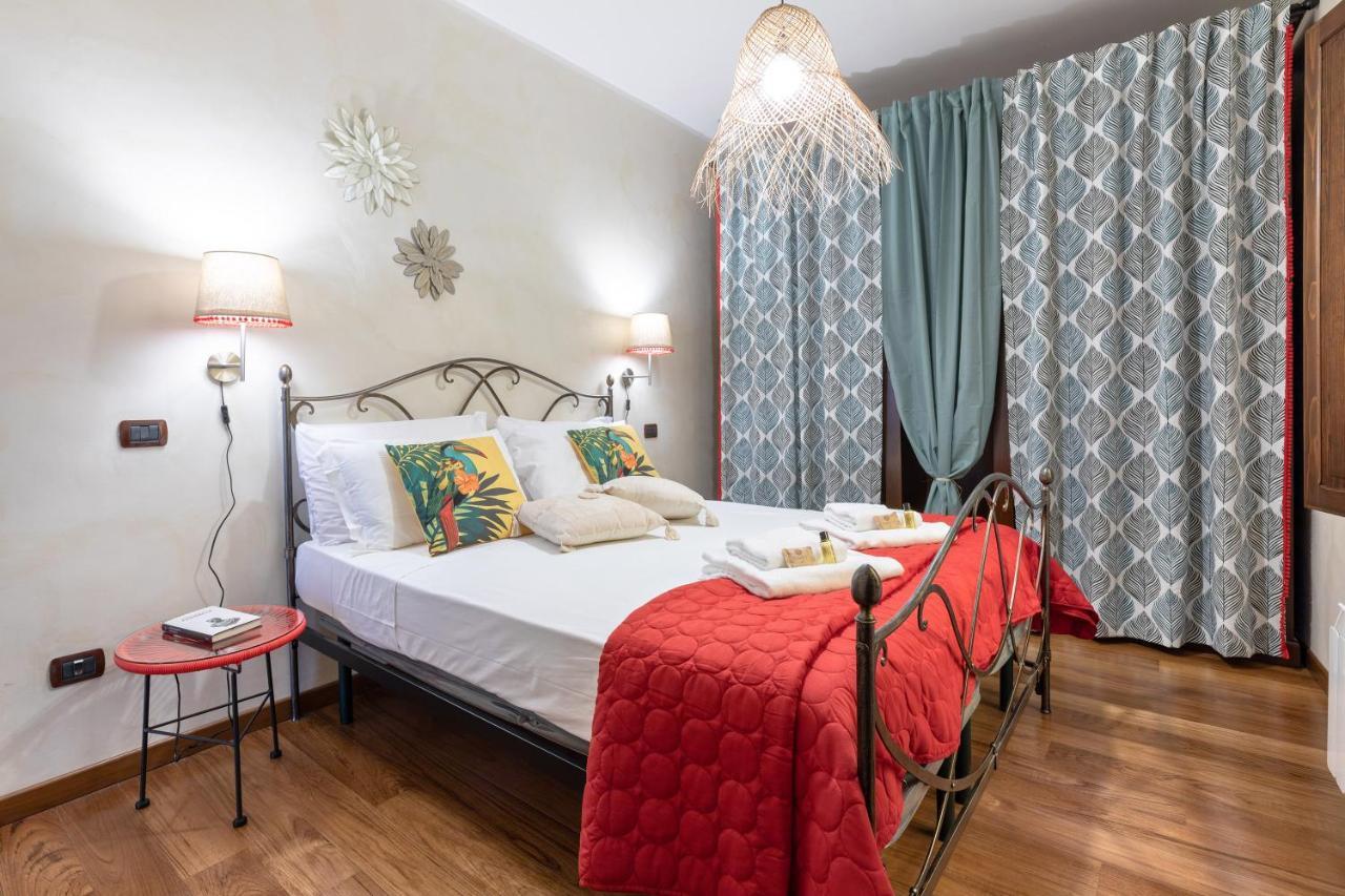 Rome As You Feel - Cancelleria Apartment In Navona Exterior photo