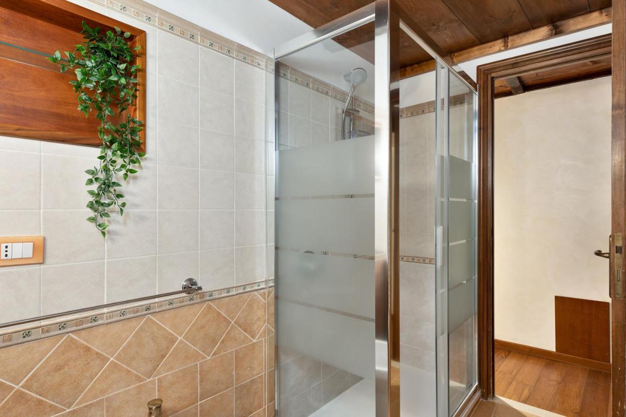 Rome As You Feel - Cancelleria Apartment In Navona Exterior photo