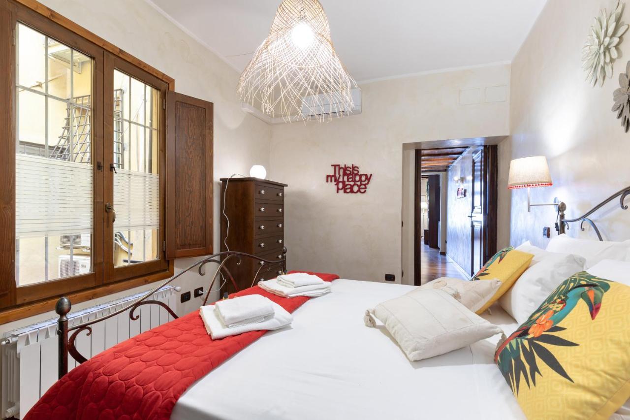 Rome As You Feel - Cancelleria Apartment In Navona Exterior photo