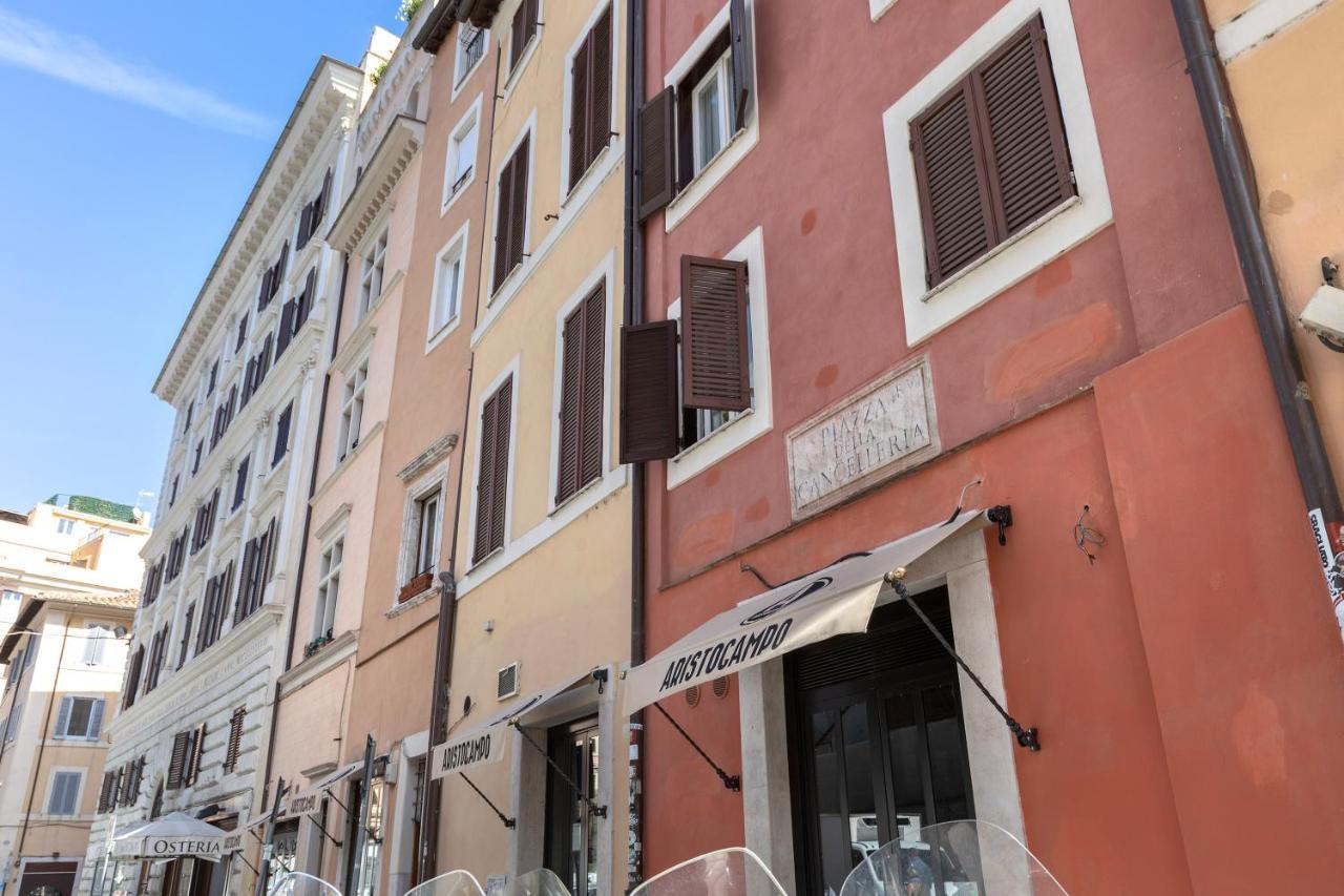 Rome As You Feel - Cancelleria Apartment In Navona Exterior photo