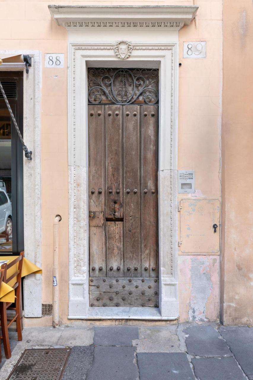 Rome As You Feel - Cancelleria Apartment In Navona Exterior photo